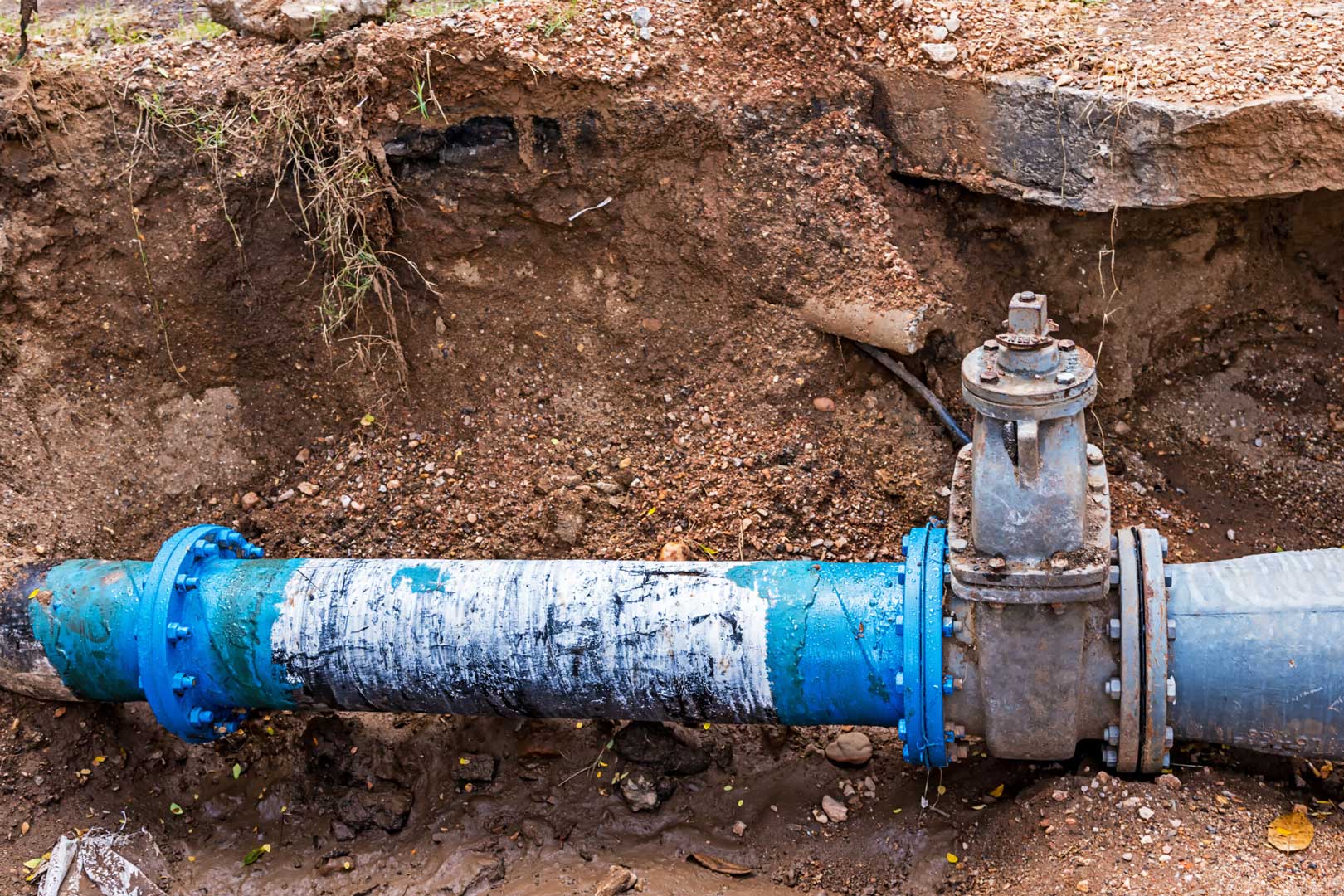 Blue-water-pipes-buried-underground